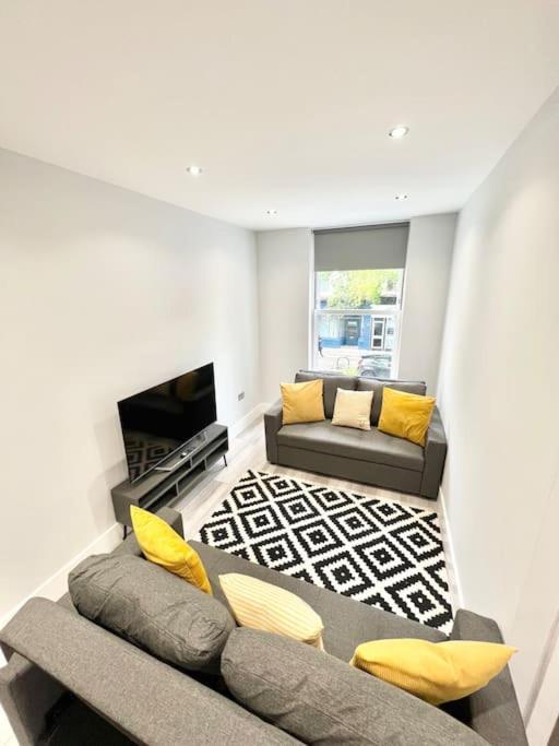 Wow Abbey Road Apartment - Sleeps Up To 8 London Eksteriør billede