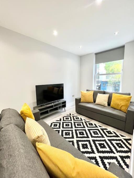 Wow Abbey Road Apartment - Sleeps Up To 8 London Eksteriør billede